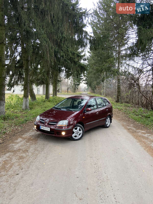 Nissan Almera Tino 2002