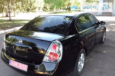 Седан Nissan Almera 2004 в Кропивницком