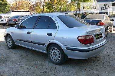 Седан Nissan Almera 2001 в Николаеве