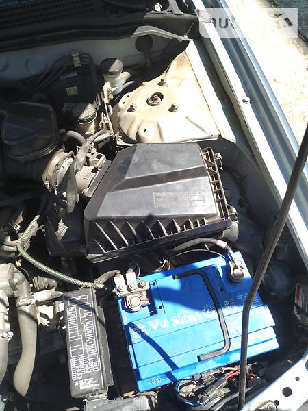 Хэтчбек Nissan Almera 2005 в Радомышле