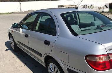Седан Nissan Almera 2001 в 