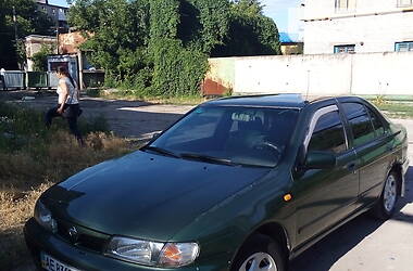 Седан Nissan Almera 2000 в Днепре