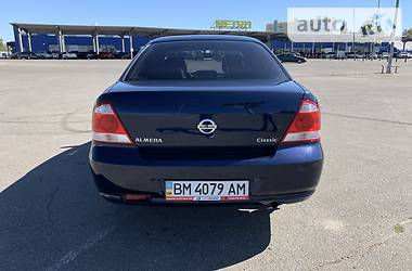 Седан Nissan Almera 2011 в 