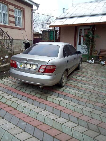 Nissan Almera