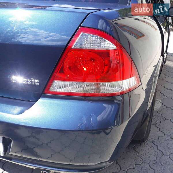 Седан Nissan Almera 2008 в Днепре