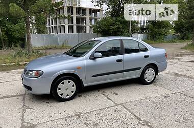 Седан Nissan Almera 2004 в Ивано-Франковске