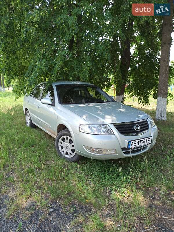 Седан Nissan Almera 2010 в Гайсину