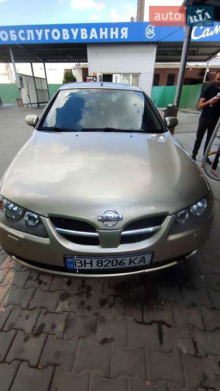 Седан Nissan Almera 2003 в Черноморске