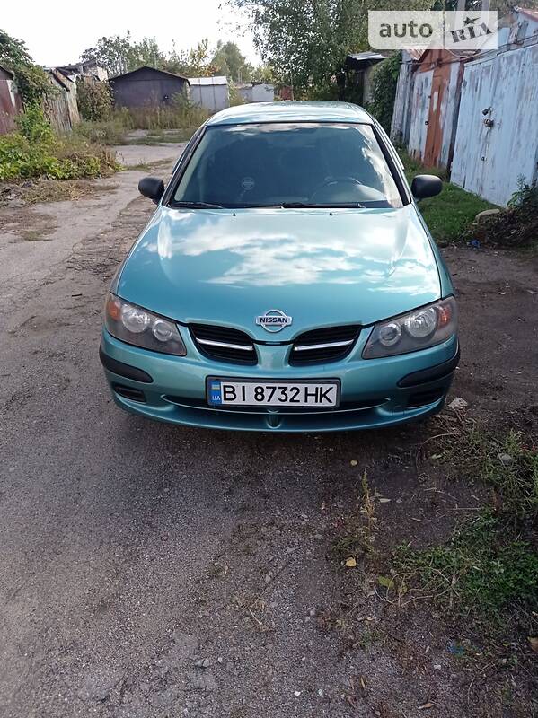 Nissan Almera