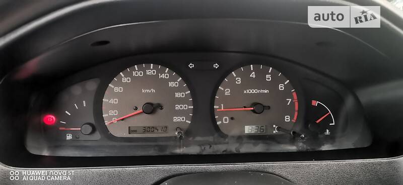 Седан Nissan Almera 1998 в Вышгороде