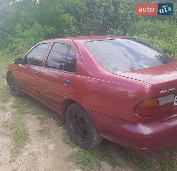 Nissan Almera 1996