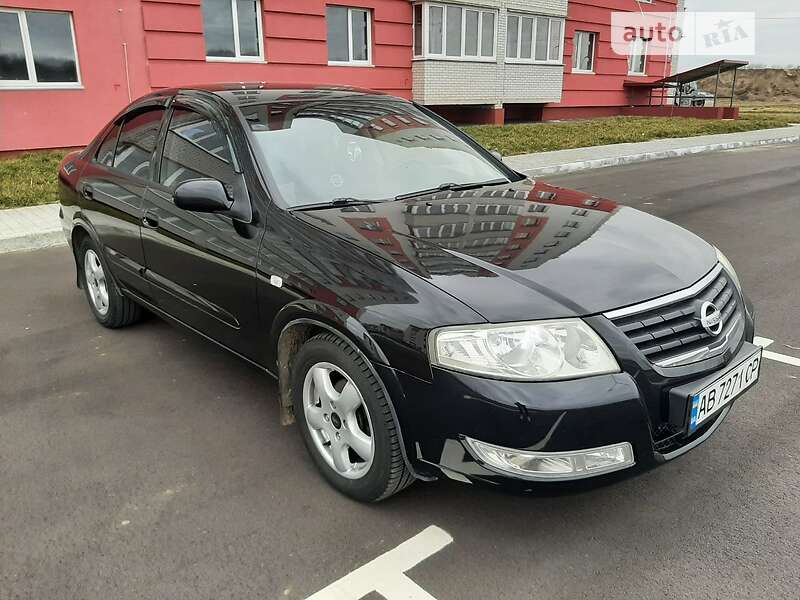 Седан Nissan Almera 2010 в Виннице