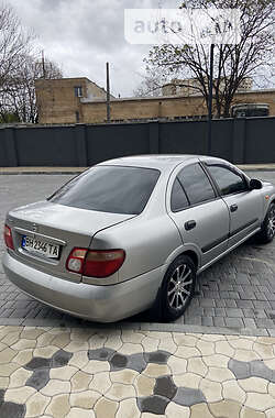 Седан Nissan Almera 2004 в Одессе