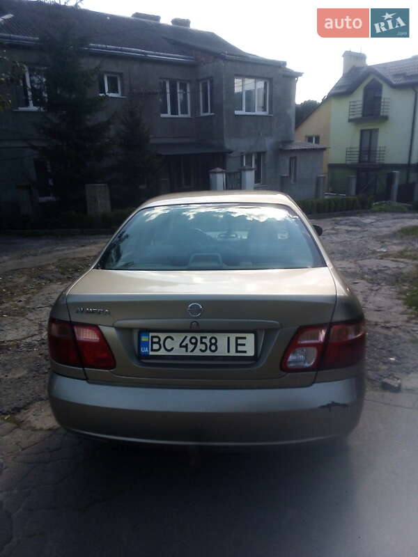 Седан Nissan Almera 2003 в Львове