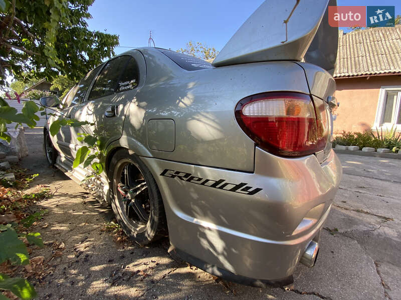 Седан Nissan Almera 2003 в Овідіополі