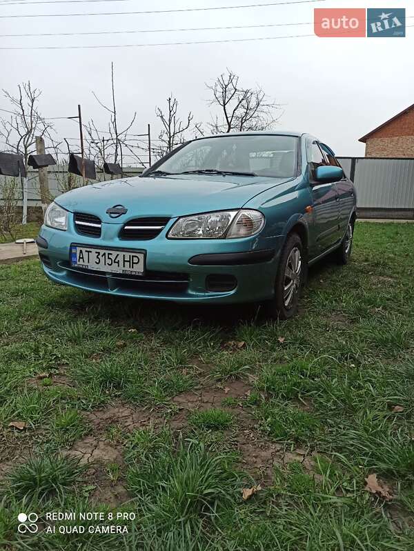 Nissan Almera 2001