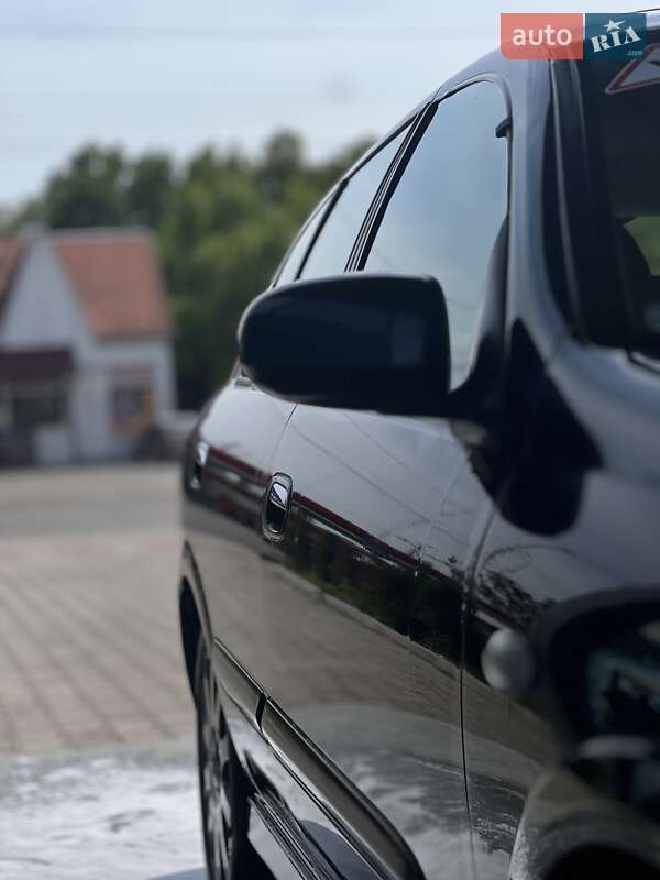 Хэтчбек Nissan Almera 2006 в Мукачево