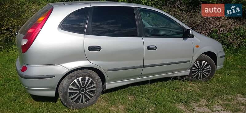Хэтчбек Nissan Almera 2006 в Виннице