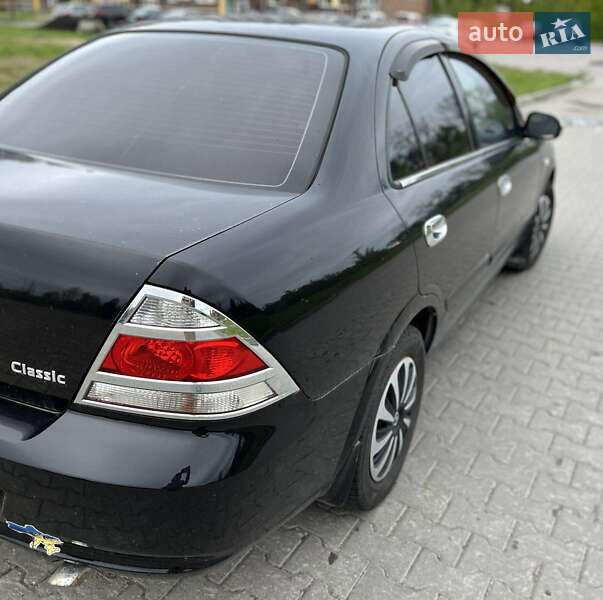 Седан Nissan Almera 2012 в Буче