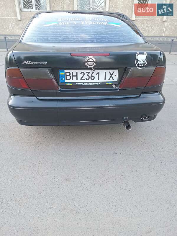 Седан Nissan Almera 1996 в Одессе