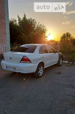 Седан Nissan Almera 2012 в Великому Дальнику