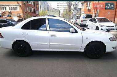 Седан Nissan Almera 2011 в Киеве