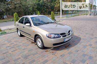 Седан Nissan Almera 2004 в Білій Церкві