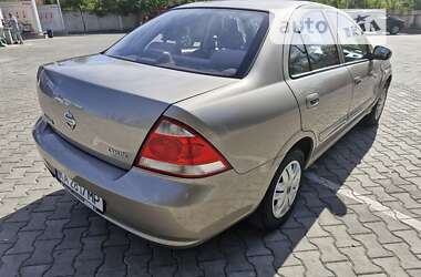 Седан Nissan Almera 2010 в Виннице