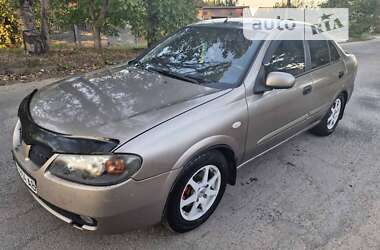 Седан Nissan Almera 2005 в Запорожье