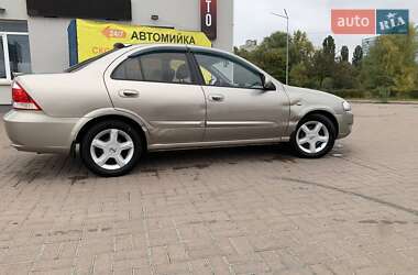 Седан Nissan Almera 2010 в Киеве