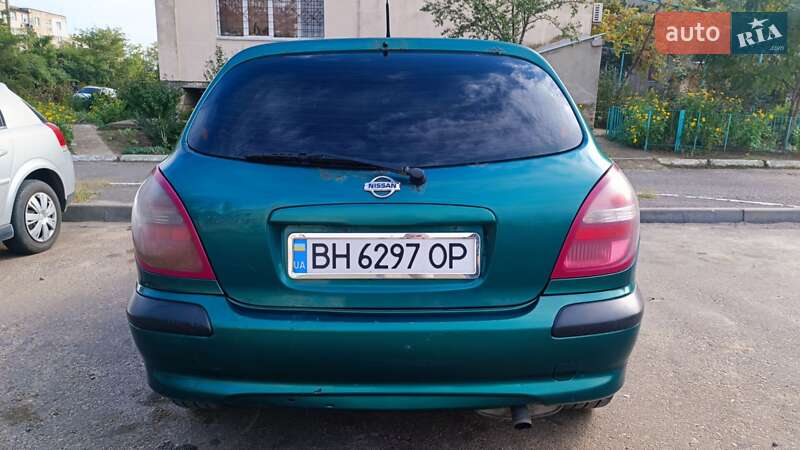Хетчбек Nissan Almera 2000 в Білгороді-Дністровському