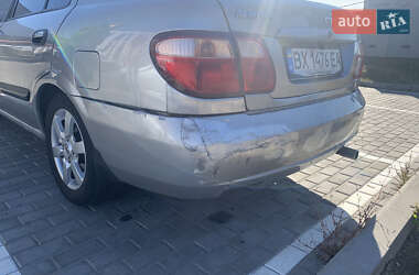 Седан Nissan Almera 2002 в Киеве