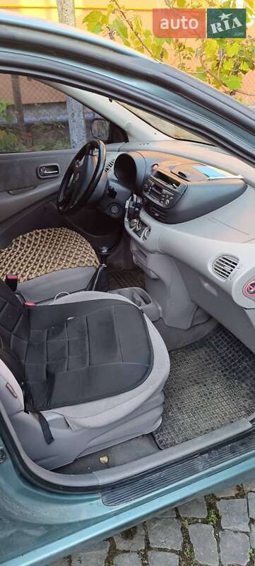 Хетчбек Nissan Almera 2002 в Мукачевому