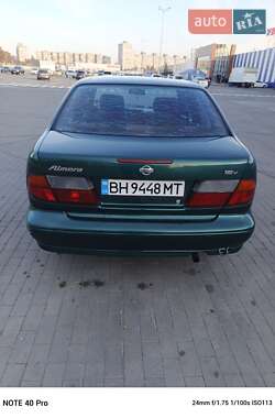 Седан Nissan Almera 1995 в 