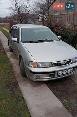 Хетчбек Nissan Almera 1999 в Львові