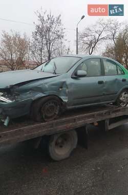 Седан Nissan Almera 2002 в Одессе