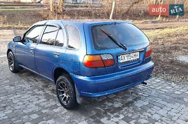 Хетчбек Nissan Almera 1996 в Харкові