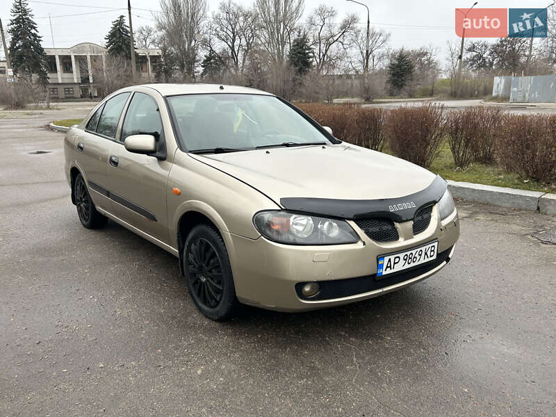 Nissan Almera 2003