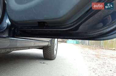 Седан Nissan Almera 2006 в 