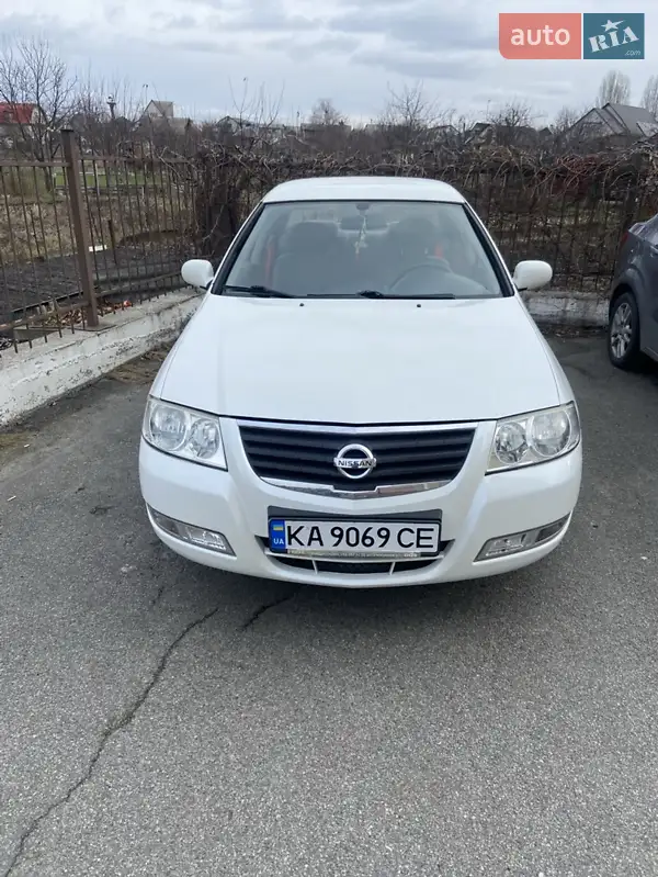 Nissan Almera 2012
