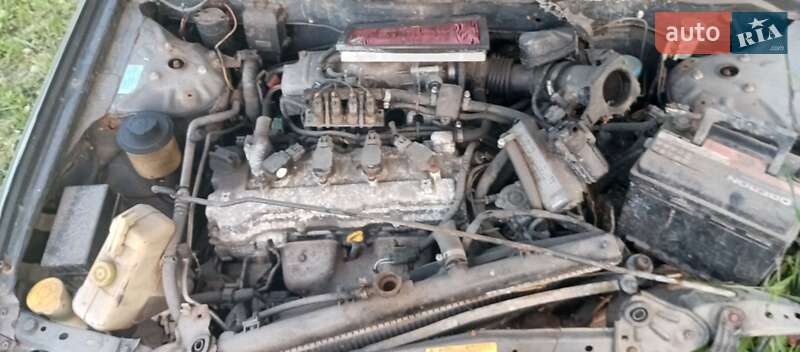 Седан Nissan Almera 2002 в Василькове