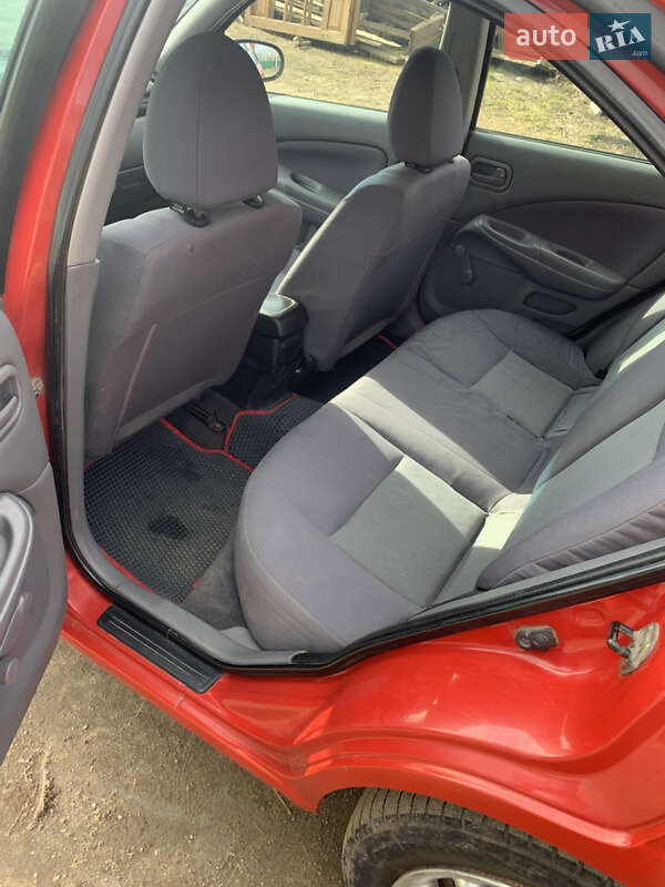 Седан Nissan Almera 2003 в Тульчине фото 7 Седан Nissan Almera 2003 в Тульчине