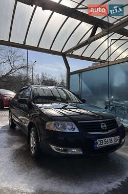 Седан Nissan Almera 2010 в 