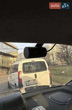 Седан Nissan Almera 2010 в 