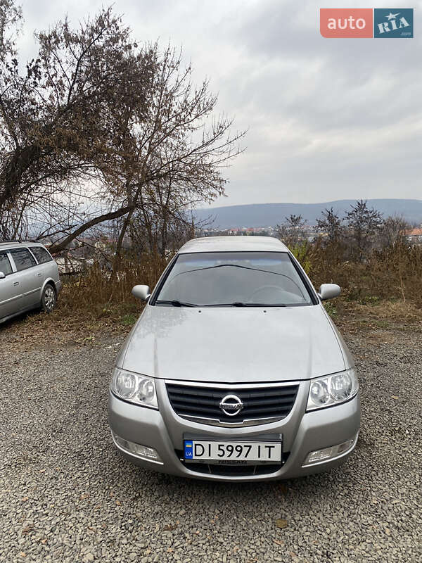 Nissan Almera 2008