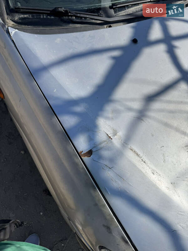 Седан Nissan Almera 2000 в Одесі