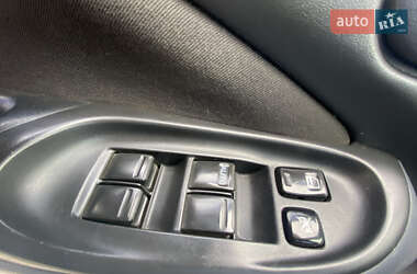 Седан Nissan Almera 2005 в 