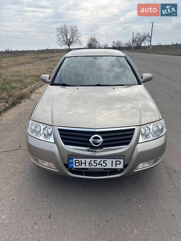 Nissan Almera 2011