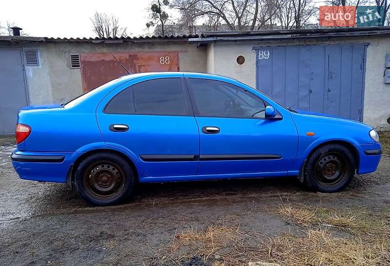 Седан Nissan Almera 2002 в Недригайліву