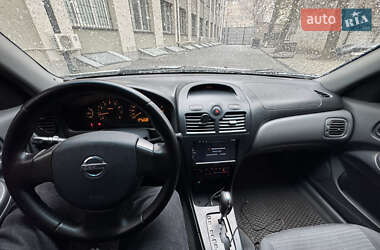 Седан Nissan Almera 2006 в 